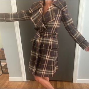Gorgeous women’s Burberry plaid wool coat sz sm 40